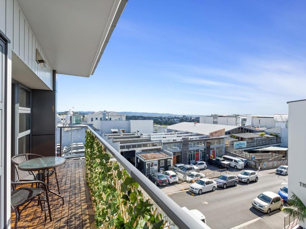 Eden Terrace Two Bedroom Free Parking Окленд Экстерьер фото