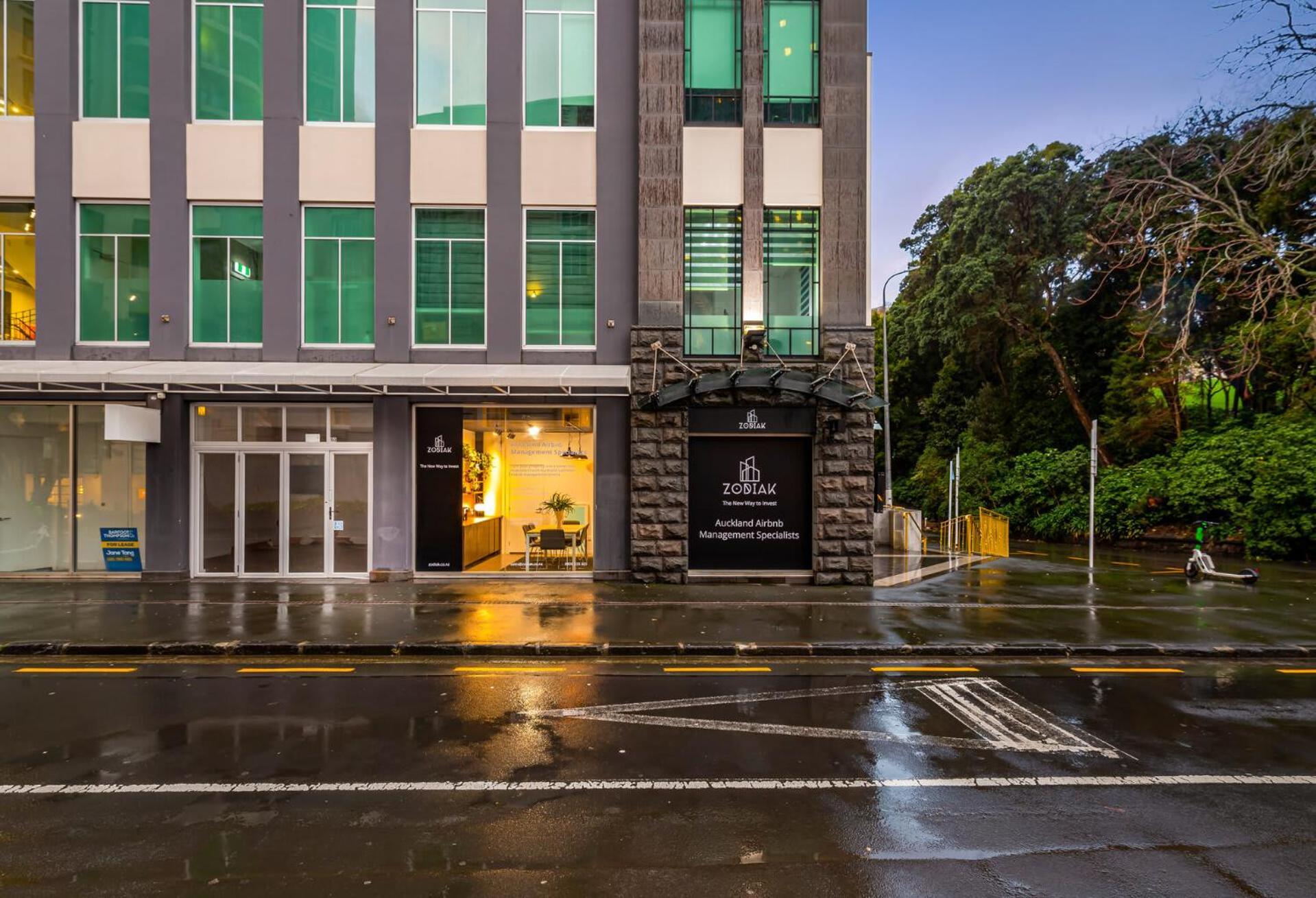 Eden Terrace Two Bedroom Free Parking Окленд Экстерьер фото